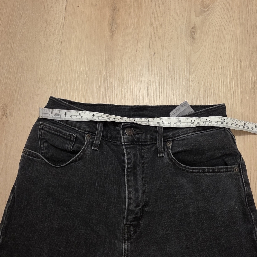 Levi's Gray White Leg High Rise Cropped Raw Hem Grunge Casual Jeans Size 27 - Picture 7 of 9